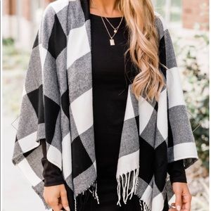 Pink lily Poncho NWTO